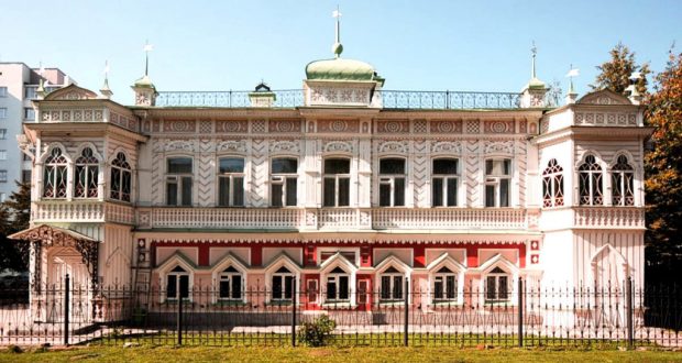 В Екатеринбурге открылись бесплатные курсы татарского языка