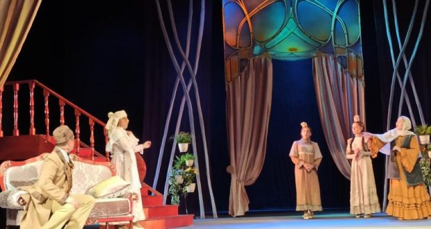В Уфимском государственном татарском театре «Нур» открылся новый сезон