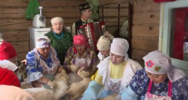 В Альдермыше прошёл традиционный праздник «Каз омэсе»