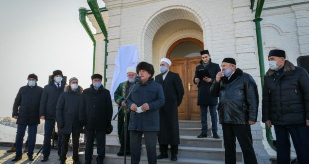 В селе Нижняя Береске Атнинского района после реконструкции была торжественно открыта историческая мечеть