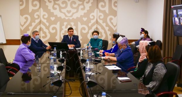 В рамках подготовки ко Всемирному форуму татарских женщин состоялось заседание руководства “Ак калфак”