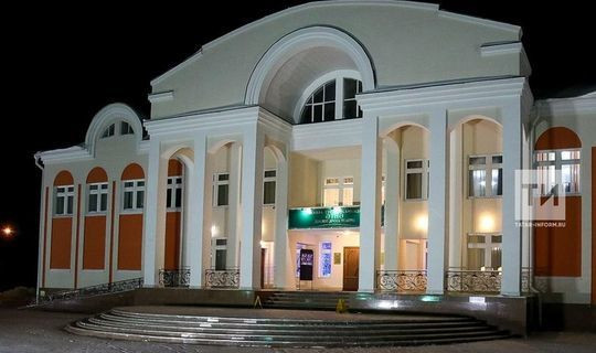 Әтнә театры үзешчән иҗат коллективларына осталык дәресләре бирә