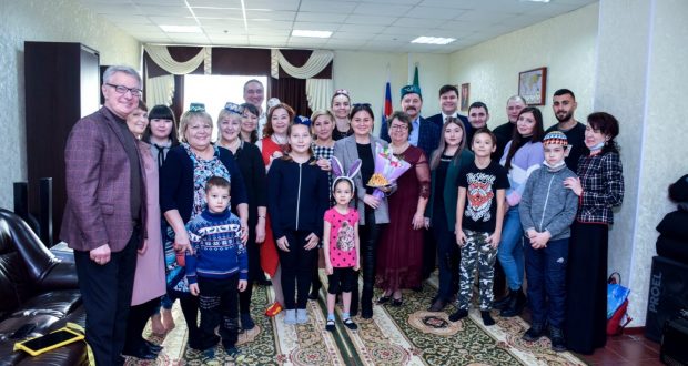 В Ханты-Мансийском автономном округе побывала делегация из Всемирного конгресса татар