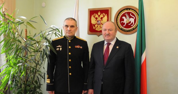 Равиль Ахметшин встретился с контр-адмиралом Ильдаром Ахмеровым