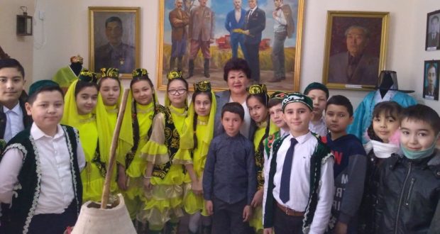 Татарский центр Хорезма принял участие в празднике Масленица