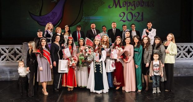 На сцене театра имени И.М. Яушева прошел финал Республиканского конкурса татарских красавиц «Татар кызы Мордовия – 2021»