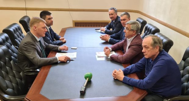 Председатель Национального Совета встретился с Олегом Капитановым