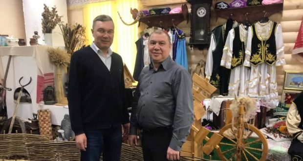 Постоянный представитель РТ Ренат Валиуллин посетил интерактивный музей татарской культуры и быта