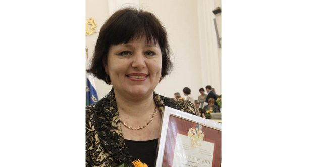Учитель Чикчинской средней школы имени Х.Х. Якина награждена государственной наградой Российской Федерации