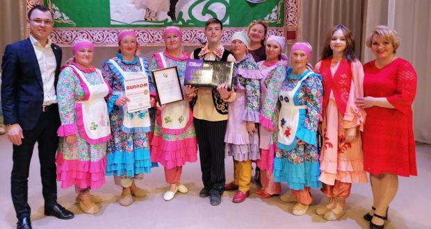В г. Малмыж отметили 10 годовщину фестиваля-конкурса «Нократ моңнары» (Вятские напевы)