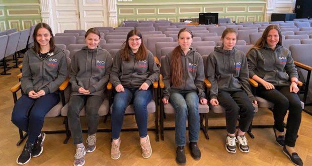 Казанские лицеистки стали абсолютными победительницами Европейской математической олимпиады для девочек