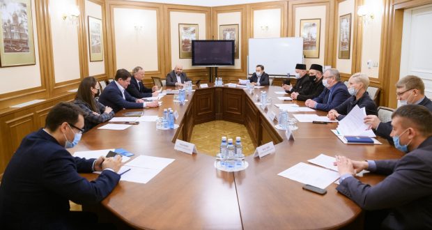 Хайдар Гильфанов принял участие в совещании по актуальным вопросам деятельности татарских общественных объединений в Свердловской области