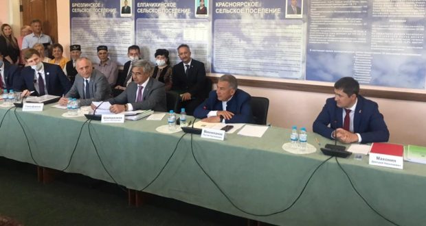 Президент Республики Татарстан встретился с представителями татарских общественных организаций Пермского края