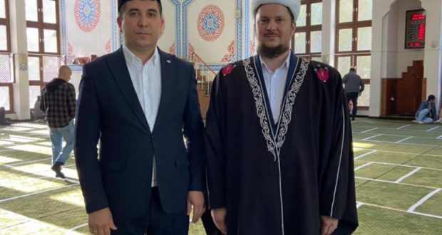 Danis Shakirov took part in a festive prayer in the Cathedral Mosque of Rostov-on-Don