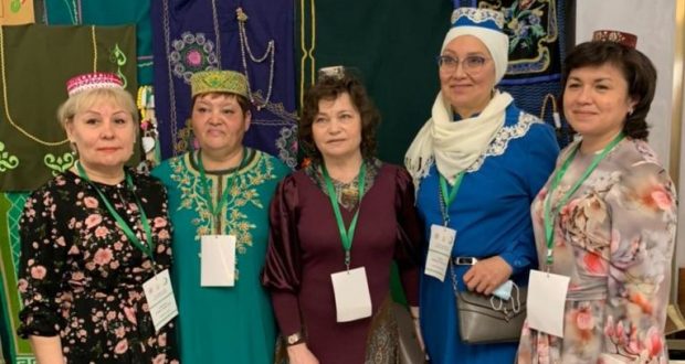Председатель «Ак калфак-Нева» Фирая Рашитова награждена Благодарственным письмом Всемирного конгресса татар