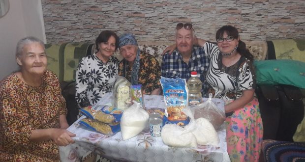 Активисты Татаро-башкирского национально- культурного центра Бухарской области навестили ветеранов