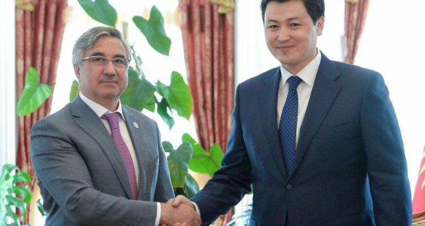 Васил Шәйхразыев Кыргызстан Республикасының Министрлар Кабинеты рәисе белән очрашты
