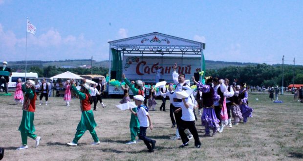 The traditional Tatar national holiday “Sabantuy-2021 ″ was held in the village of Kamyshly, Samara region