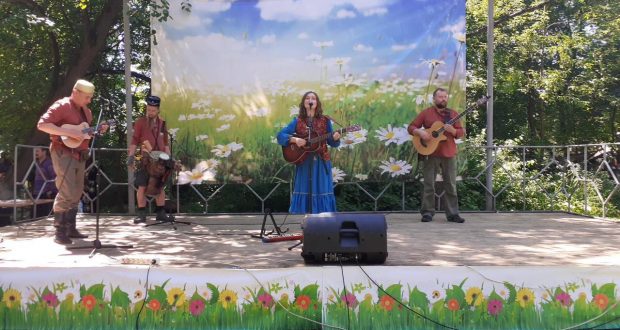 Кантри-группа «Акбузат» выступила на этнофестивале в Александрове