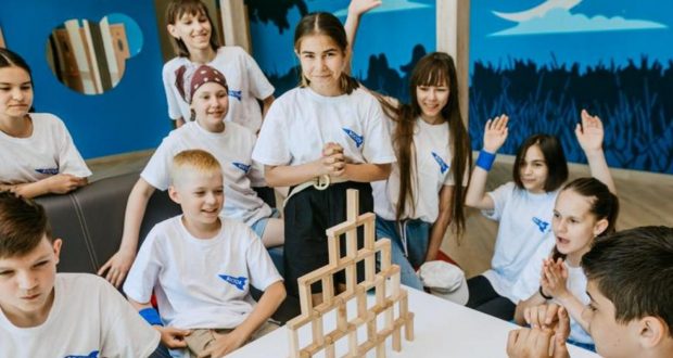 Уроки татарского языка и интеллектуальные квизы: как проходит отдых детей в казанских лагерях