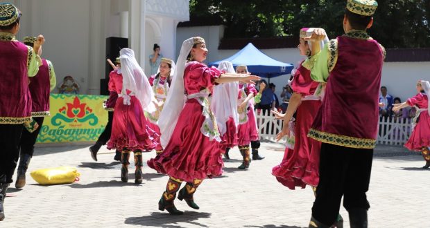 В Ташкенте состоялся татарский народный праздник Сабантуй-2021