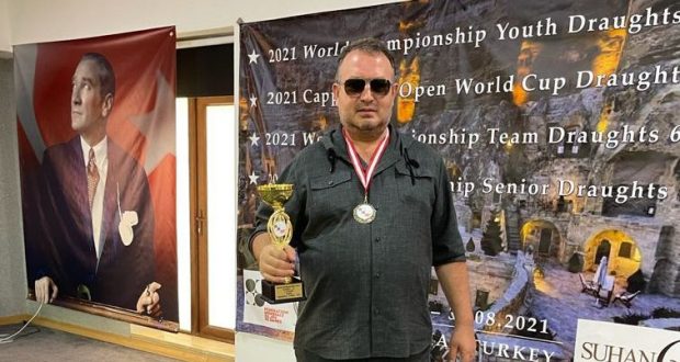 Самарские шашисты стали чемпионами мира по русским шашкам