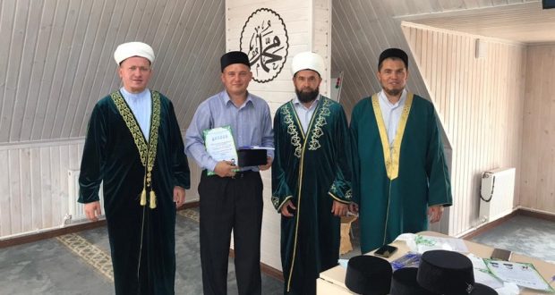 Для кукморских имамов провели викторину по татарскому языку