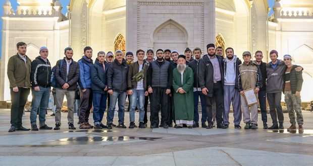 Муфтий встретился в Болгаре с мусульманским молодежным активом