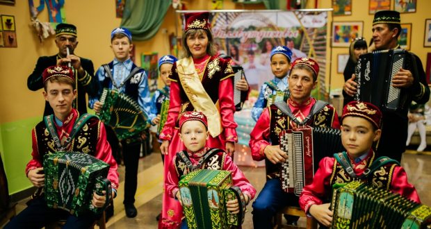Republican competition “Nechkebil” invites you to join the Festival of families of Tatarstan “Family in all languages”