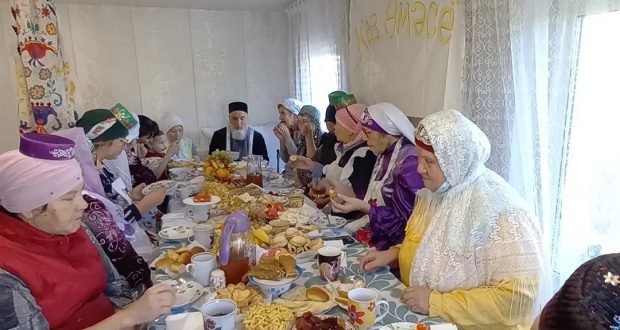В Кемеровской области провели традиционный обрядовый праздник «Каз өмәсе» («Праздник гусиного пера»)