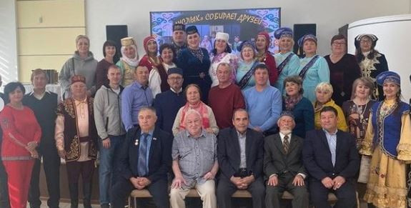В Южно-Сахалинске поздравили с юбилеем ансамбль “Дуслык”