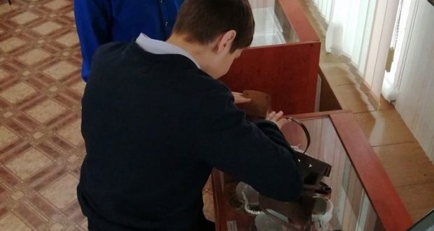 В Шахмайкинском музее проходит месячник Мирхайдара Файзи