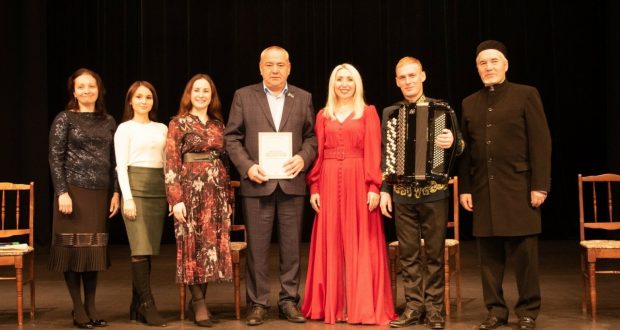 Педагоги Казани обучили бугульминцев искусству публичных выступлений на татарском языке