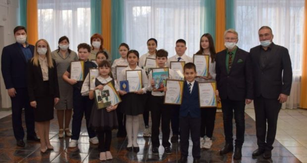 В Нижневартовске прошла церемония награждения победителей I этапа конкурса «Джалиловские чтения»