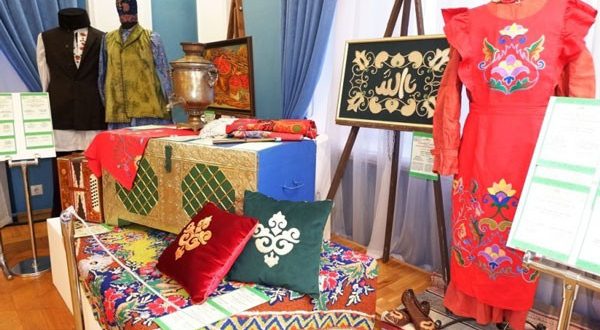 В Ростовской области  открылась выставка «В гостях у татар»