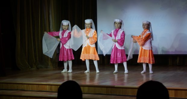 В Центре сибирско-татарской культуры Тобольска состоялся праздничный концерт, посвященный Дню матери