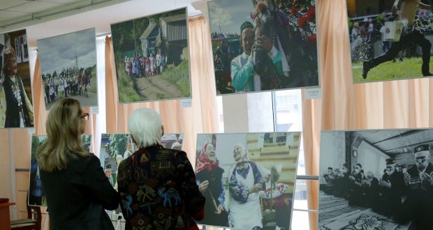 A photo exhibition “Ethnographic mosaic of the Tatar people” was opened at the House of Friendship of the Peoples of Tatarstan