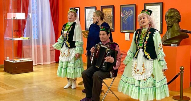Тверь татарлары әдәби-музыкаль кичә үткәрде