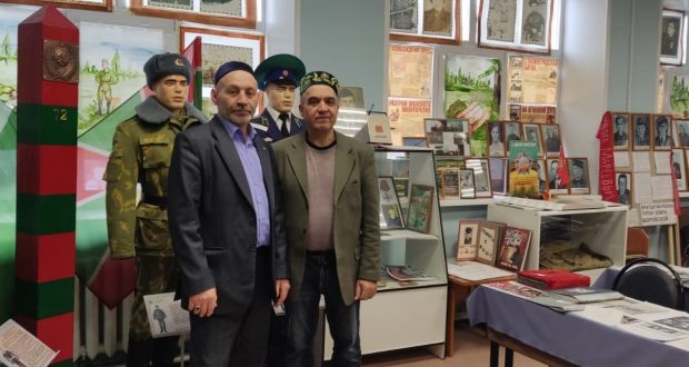 В поселке Боровский представители ДУМ Тюменской области ознакомились старинными мусульманскими книгами