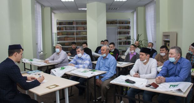В центральной Соборной мечети г. Нижнекамска стартовал 6 сезон проекта «Намаз – ключ к счастью»