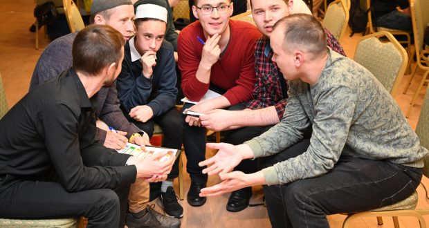 В Казани молодые мусульманские знатоки состязались в интеллектуальной схватке «MuslimQuiz»