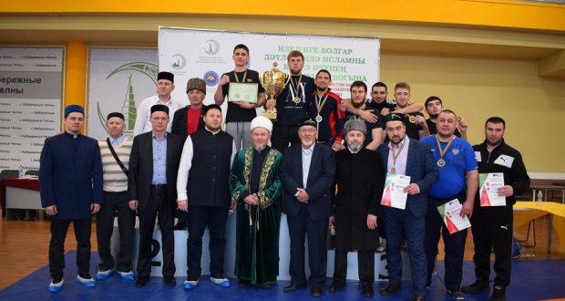 В Набережных Челнах состоялся Всероссийский турнир по татарской борьбе «Көрәш» на Кубок 1100-летия принятия Ислама