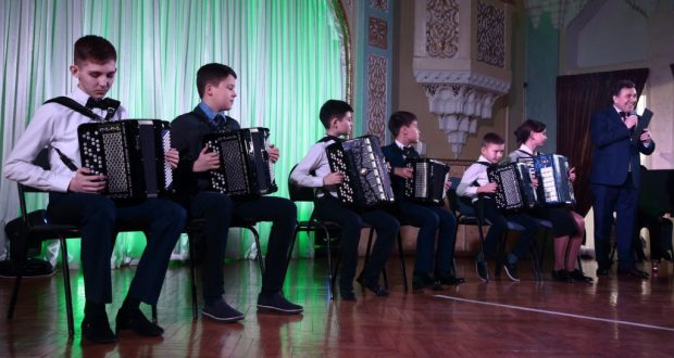 Концерт-поздравление к празднику 8 марта прошел в Татарском культурном центре Москвы