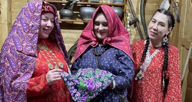 В Санкт-Петербурге состоялся мастер-класс по покрою и пошиву татарского платья