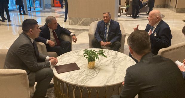 Президент Татарстана встретился с татарами Узбекистана