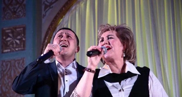 Нурджихан Симаева собрала поклонников татарской песни на концерте в ТКЦ