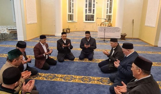 Председатель Национального совета посетил  Соборную мечеть в селе Урмай
