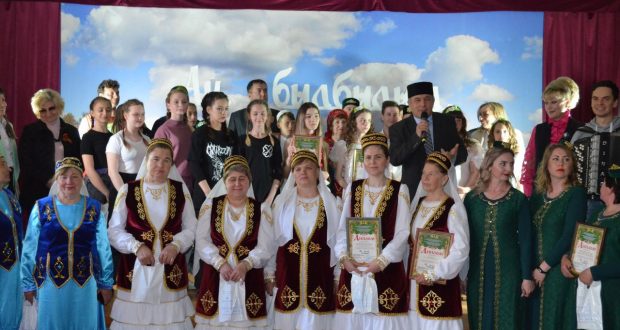 В Саратовской области прошел фестиваль татарской песни и музыки “Ай, былбылым!”