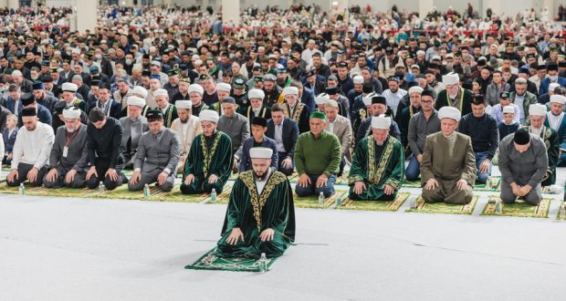 Ислам динен кабул итүнең 1100 еллыгы исеме астында Казанда 10 Республикакүләм ифтар узды