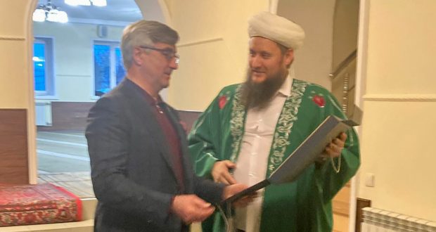 Василь Шайхразиев посетил Соборную мечеть города Волгоград